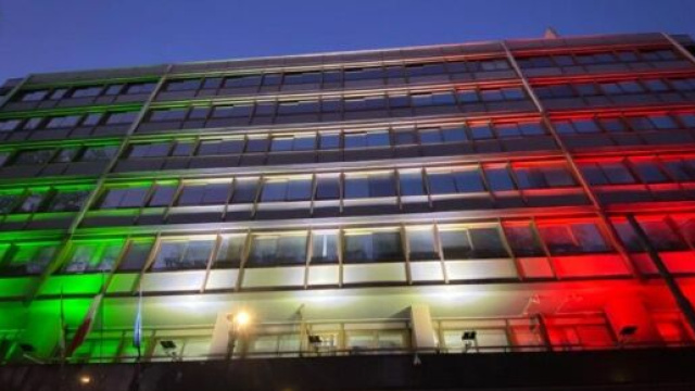Intervista all'Head of Italy Market di Enel Nicola Lanzetta - Nella foto, la sede centrale di Enel illuminata con il tricolore per solidariet&agrave;