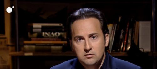 Iker Jim&eacute;nez en una imagen de Cuarto Milenio