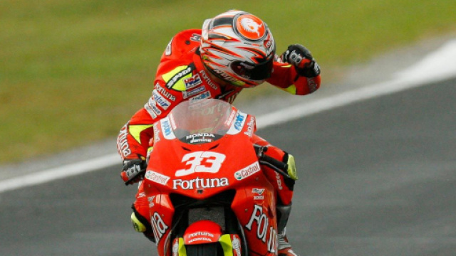 Estoril 2006: la vittoria di Toni Elias per 2 millesimi su Valentino Rossi che cost&ograve; al dottore il mondiale