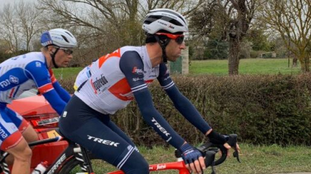 Vincenzo Nibali impegnato alla Parigi-Nizza.