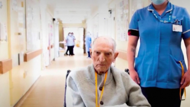 Albert Chambers, 99 ans, a surv&eacute;cu au coronavirus. Credit : France 3 Capture