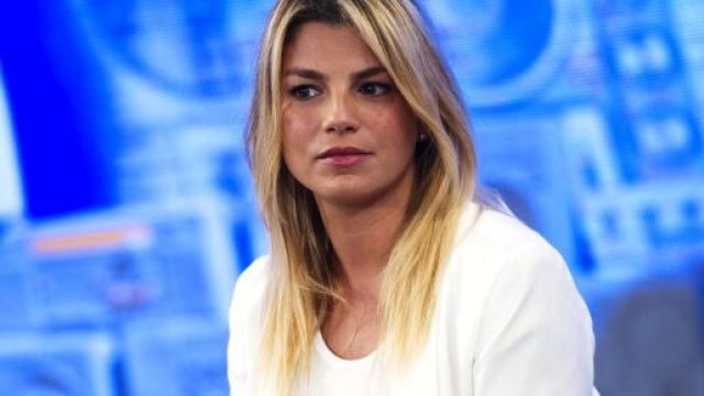Emma Marrone sull'addio con De Martino: 'Perdono? Belen non ha fatto niente di male'.