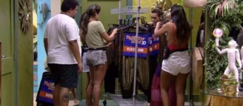 'BBB20': Brothers recebem figurino de festa que celebra o Top 10. (Reprodu&ccedil;&atilde;o/TV Globo)