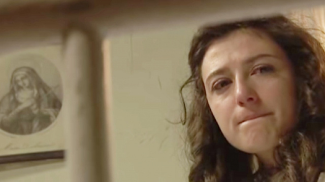 Una Vita, spoiler Spagna: Lucia non vuole rivelare a Telmo che sta morendo per un tumore.