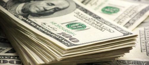 D&oacute;lar fecha a 5,32 nesta segunda-feira. (Arquivo Blasting News)