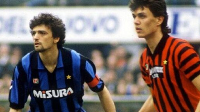 Alessandro Altobelli e Paolo Maldini in un derby della stagione 1985/86.
