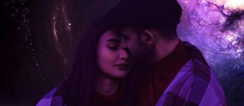 Cada signo possui um modo de agir e pensar quando quer se declarar para a pessoa amada. (Reprodu&ccedil;&atilde;o/pixabay)