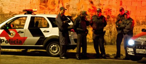 Homem morre ap&oacute;s roubar e trocar tiros com policiais militares. (Arquivo Blasting News)