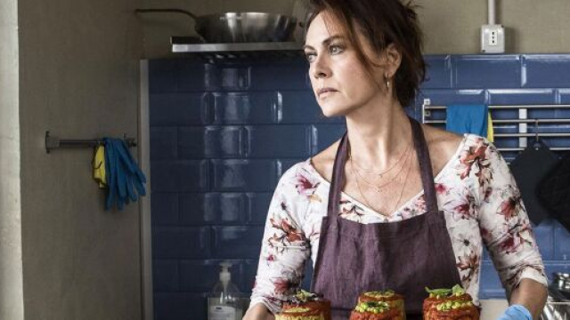 Vivi e lascia vivere: nelle anticipazioni della seconda puntata vediamo Giada fuggire di casa con Laura e Toni che si mettono alla sua ricerca.