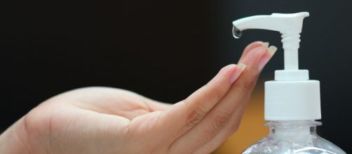 Coronav&iacute;rus: perigo no uso do &aacute;lcool em gel. (Arquivo Blasting News)