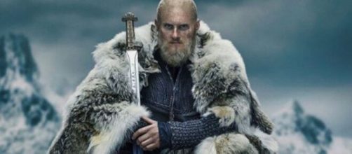 Floki &eacute; interpretado por Gustaf Skarsg&aring;rd. (Arquivo Blasting News)