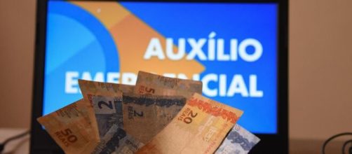 Governo desiste de antecipar segunda parcela do Aux&iacute;lio Emergencial. (Arquivo Blasting News)