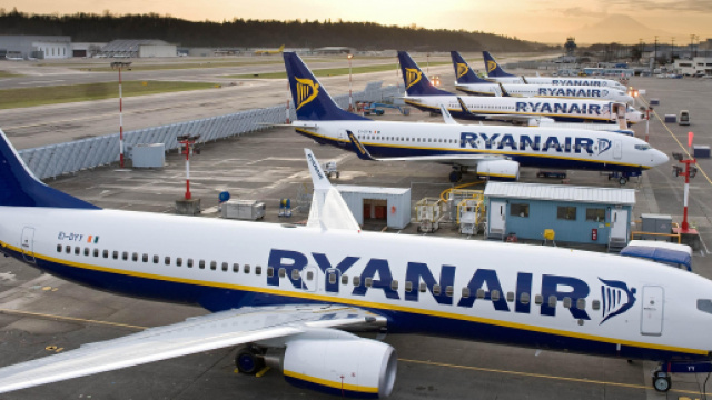 Ryanair contro il posto centrale vuoto, O'Leary: 'O lo paga il governo o non voleremo pi&ugrave;'