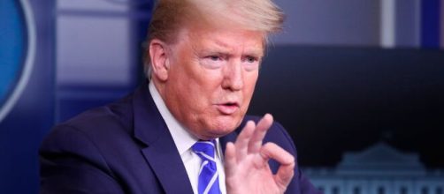 Donald Trump sugiere inyectar desinfectante en humanos para tratar COVID-19