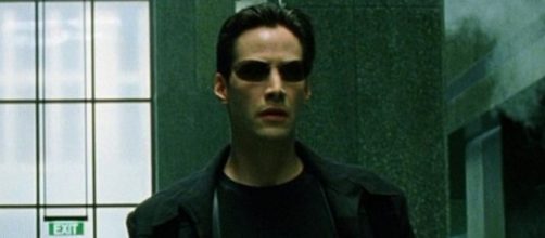 Neo &eacute; interpretado por Keanu Reeves. (Reprodu&ccedil;&atilde;o/Warner Bros.)