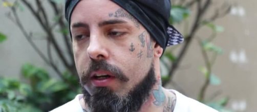 Tico Santa Cruz afirma estar cansado da necropol&iacute;tica praticada no Brasil. (Arquivo Blasting News)