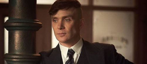 Tommy &eacute; interpretado por Cillian Murphy. (Reprodu&ccedil;&atilde;o/Instagram/@peakyblindersofficial)