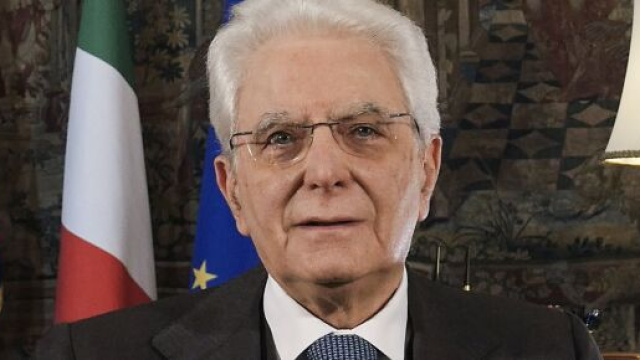 Sergio Mattarella sul 25 aprile: 'Oggi come allora tutti uniti per la ripresa'.