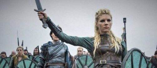 Kattheryn Winnick protagonizou a personagem de Lagerthana na s&eacute;rie "Vikings". (Foto/Instagram)