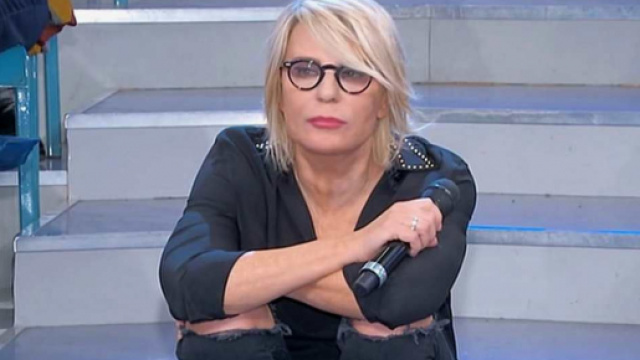 Uomini e Donne torna alle origini dal 4 maggio: puntate in studio senza pubblico (RUMORS).