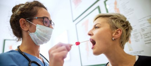 Algunos s&iacute;ntomas del coronavirus se pueden confundir con la alergia estacional.