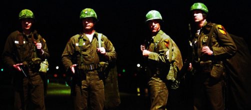 O signo de 5 atores da obra &lsquo;Fomos Her&oacute;is&rsquo;. (Arquivo Blasting News)