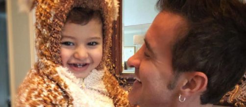 Scott Stapp soaks in family time and superhero fun with his youngest son during quarantine. [Image Source: Jaclyn Stapp with permission]