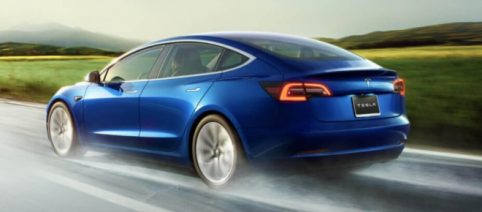 Mercato auto, Tesla 3 conquista il segmento D in Italia a marzo
