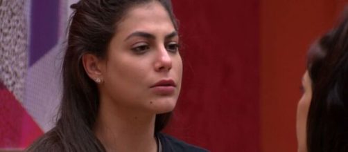 Mari conversa com Flay no quarto do l&iacute;der. (Reprodu&ccedil;&atilde;o/TV Globo)