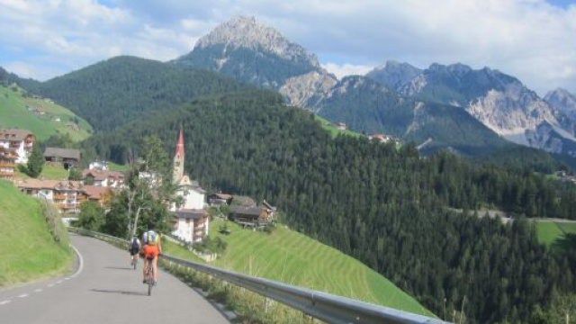 Dal 4 maggio le strade tornano aperte per i ciclisti.