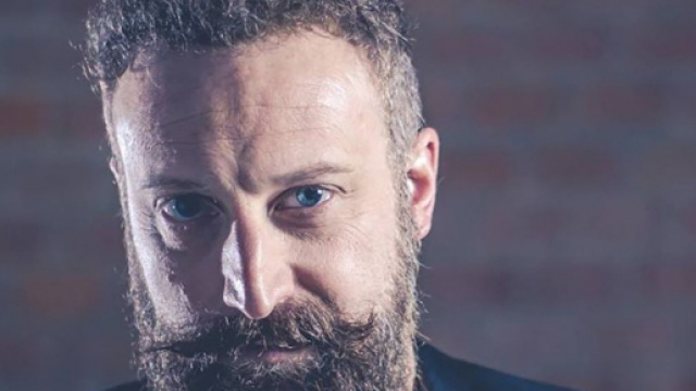 Il cantante Stona, autore del brano "Io sono Marco" - foto: Facebook.