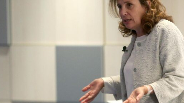 La virologa Ilaria Capua spiega che ci sono zero possibilit&agrave; che il caldo fermi il coronavirus.