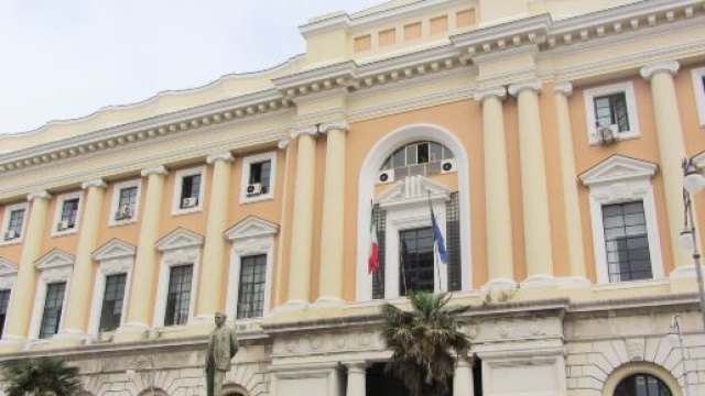 Salerno, 17enne non si ferma all&rsquo;alt dei Carabinieri: bloccato e denunciato