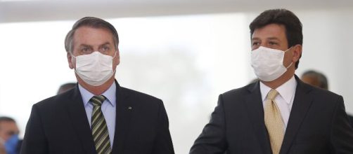 Bolsonaro deve demitir Mandetta ainda nesta segunda-feira (6), diz jornais. (Arquivo Blasting News)