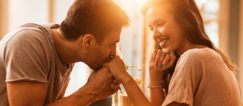 Cada signo atrai de uma maneira diferente as pessoas ao seu redor por meio da confian&ccedil;a. (Arquivo Blasting News)