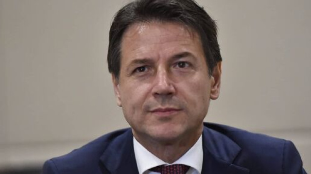 Bonus colf e precari senza tutele, stime Reddito emergenza aprile: 2 milioni i domestici.