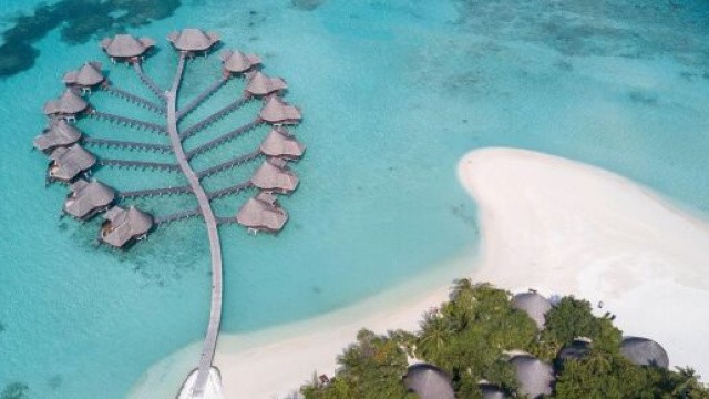 Coronavirus, coppia sudafricana bloccata alle Maldive.