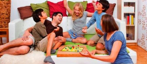 Juegos en casa para ni&ntilde;os y adultos, para aliviar el estr&eacute;s del COVID-19