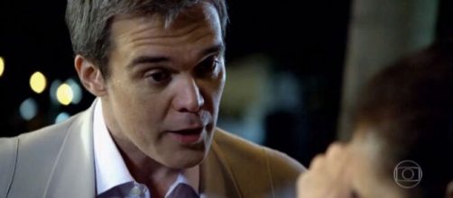 Ren&eacute; surpreende Griselda ao dizer que ela &eacute; atraente. (Reprodu&ccedil;&atilde;o/TV Globo)