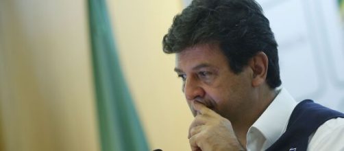 Bolsonaro indica que Mandetta ir&aacute; matar o povo de fome. ( Arquivo Blasting News )