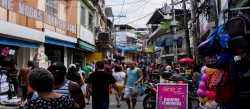 Covid-19: Com&eacute;rcio segue funcionando no Complexo do Alem&atilde;o. (Arquivo Pessoal)