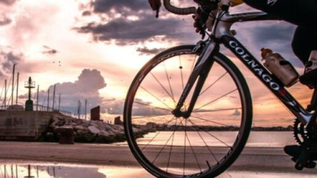 Ciclista fermato dopo due giorni di viaggio