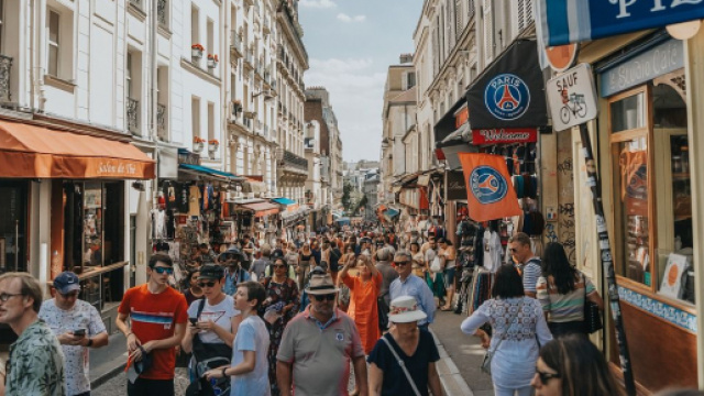 Coronavirus : des magasins font devoir ouvrir leurs portes. Credit : Pixabay