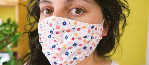 Las mascarillas de tela son fáciles de hacer en casa sin gastar