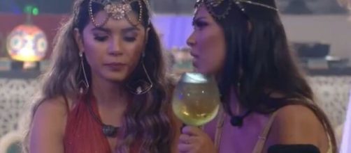 Ivy conversa com Gizelly sobre Mari. (Reprodu&ccedil;&atilde;o/TV Globo)