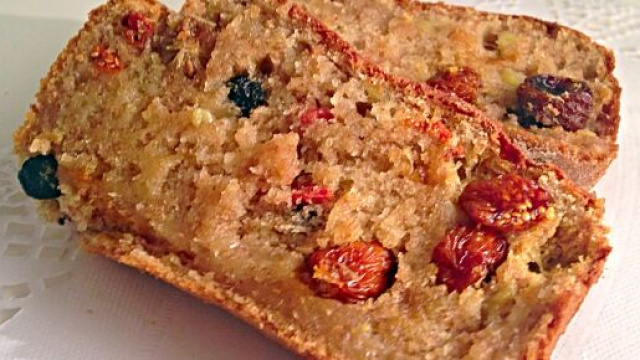 Cake alla frutta, un dolce da sgranocchiare ideale in ogni stagione