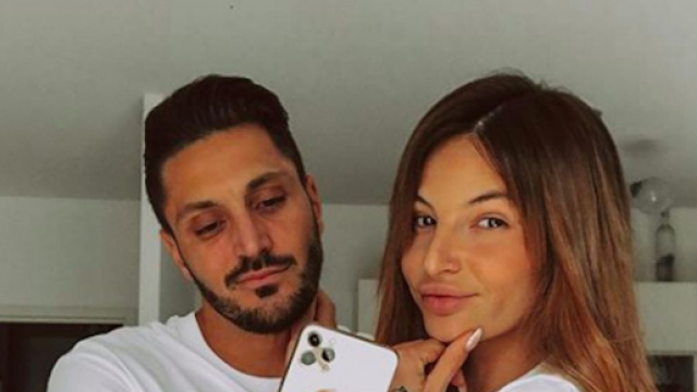 Clo&eacute; Cooper et S&eacute;bastien Pinelli. Credit : Instagram/cloecooper_off