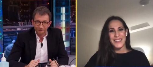 Mal&uacute; charlando con Pablo Motos por videollamada en 'El hormiguero' (Antena 3)