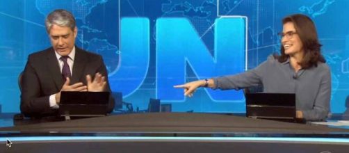 William Bonner se emociona ap&oacute;s reportagem sobre isolamento social. (Reprodu&ccedil;&atilde;o/TV Globo)