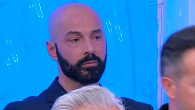 Uomini e Donne: l'ex cavaliere Fabrizio Cilli contro Gianni Sperti e lo staff del people show di Canale 5.